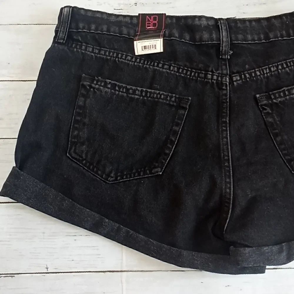 Juniors Low-Rise-Button Front Shorts - Picture 8 of 9